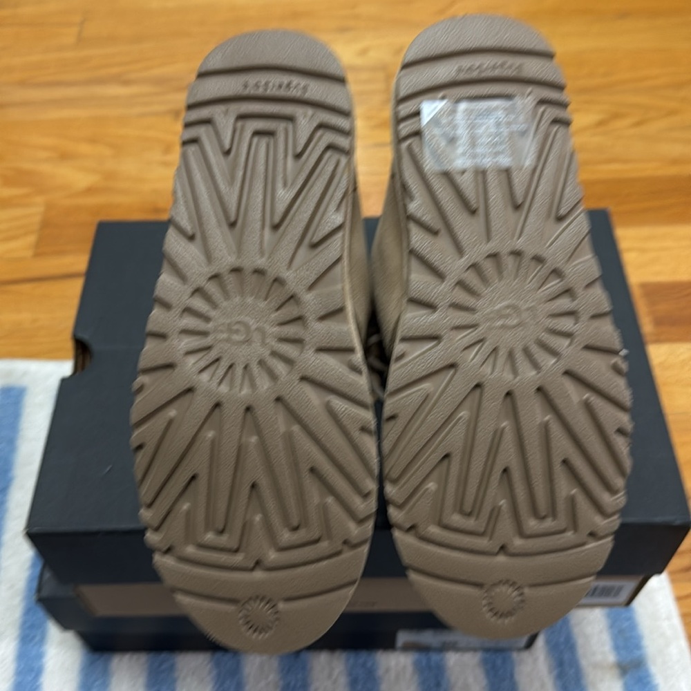 UGG Classic Boots - Chestnut - Picture 7 of 7